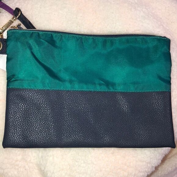 Liz Claiborne Navy Fuchsia Purple Plaid Monogram Travel Bag Set of 3 - Picture 2 of 12